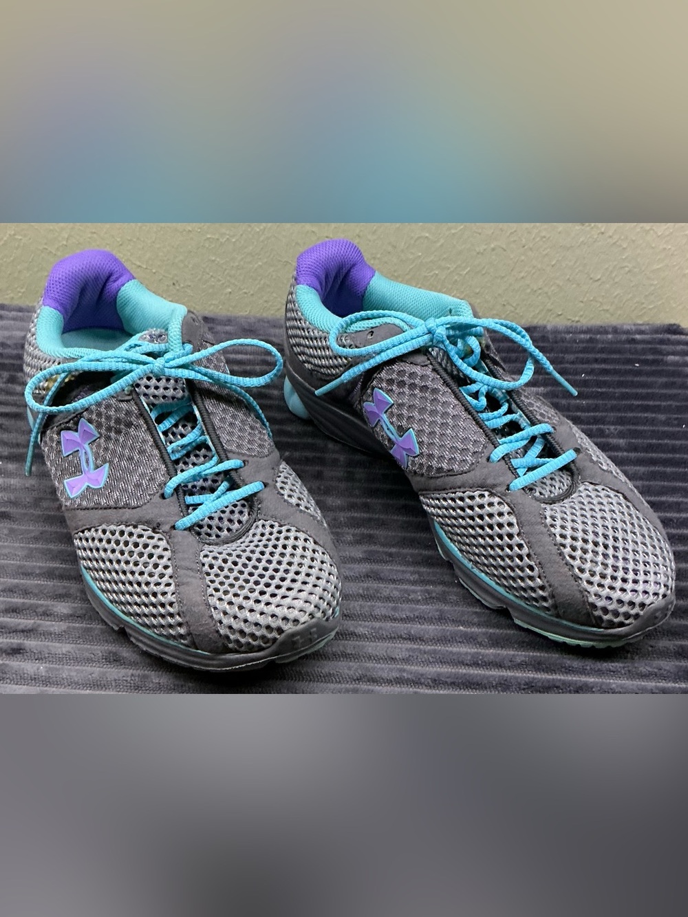 Under Armour Women Gray Mesh Purple Turquoise Athletic Sneakers 6.5 Training Run